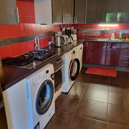Maison d'hôtes Ina-olivia F5 A *